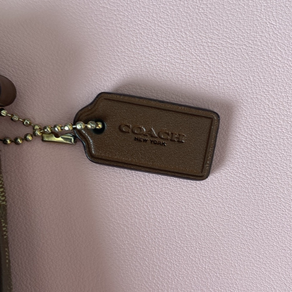 COACH classic tan large wristlet wallet - Picture 3 of 5